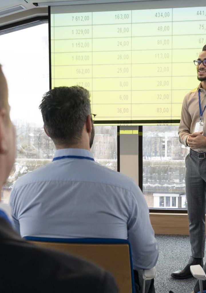 pessoas-que-participam-evento-de-negocios